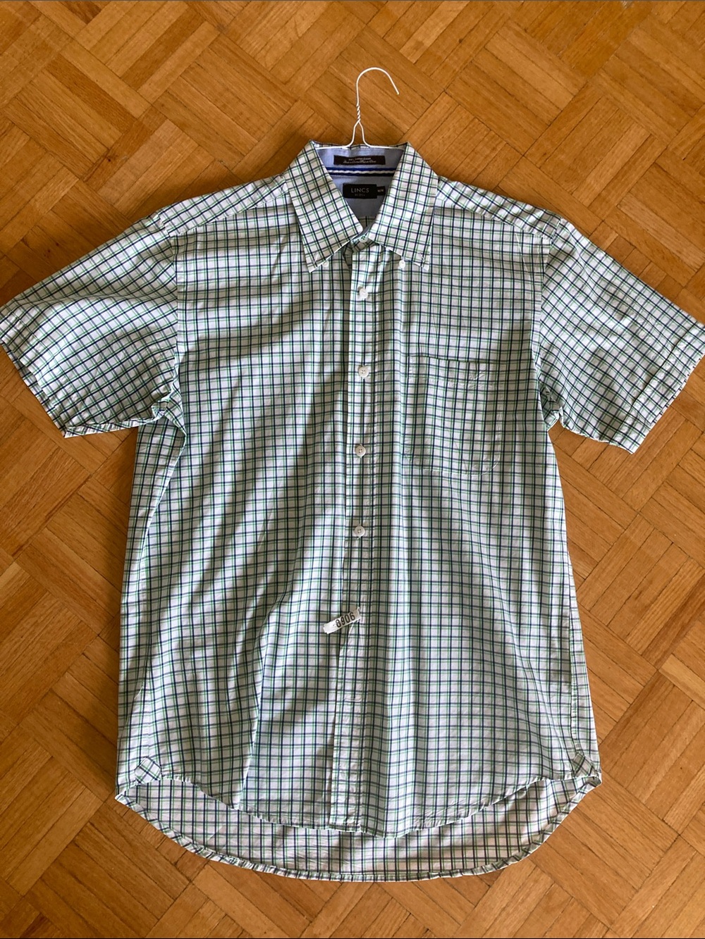 DC Men's Short-Sleeve Plaid Button-Down Shirt in Green and White